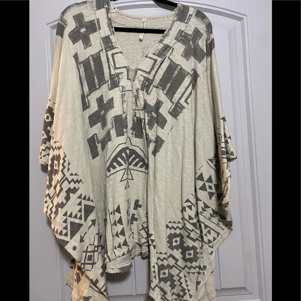 Magnolia Pearl V Neck Top